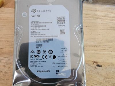 Lot of 5 Seagate Enterprise Capacity / Exos 7E8 4TB SAS 3.5" Hard Drives