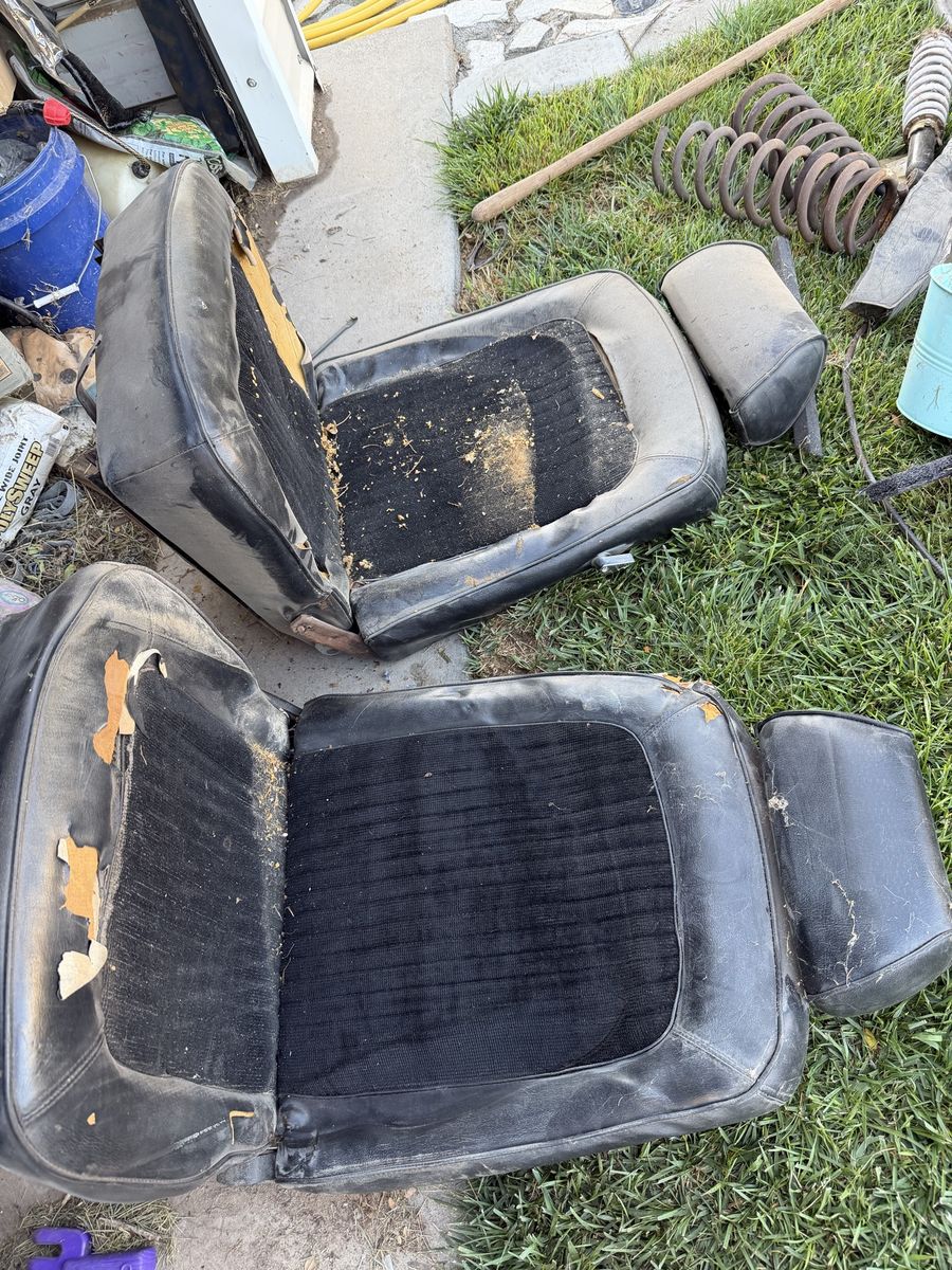 1969 Mustang front seats