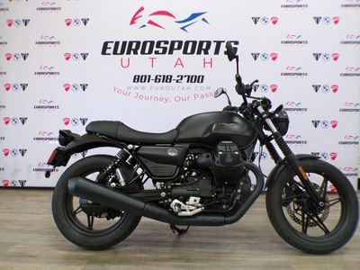 2026 Moto Guzzi V7 Stone