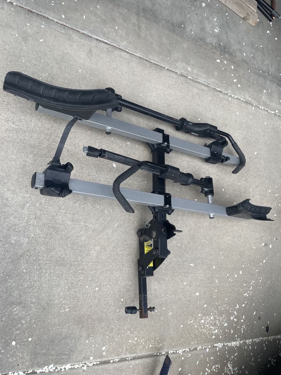 Thule Hitch Bike Rack (fits 2 bikes)