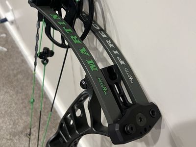 Martin Firecat Compound Bow - Right Handed, Green & Black Accents