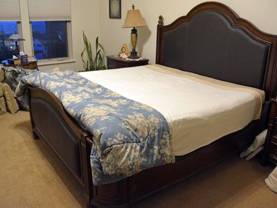 King Sleep Number Pillow Top Mattress and Foundation – FREE