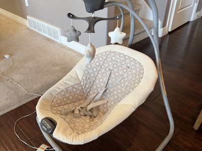 Graco baby swing