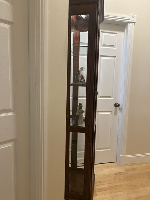 Main image 4