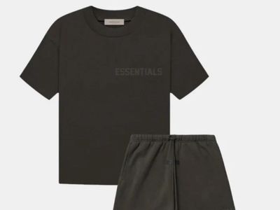 Fear of God Essentials T-Shirt & Shorts Set - OFF BLACK Size Large NWT