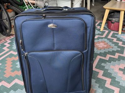 Ricardo Beverly Hills Blue Rolling Suitcase Check-in Luggage Ready for Travel