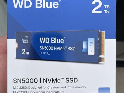 WD Blue SN5000 2TB NVMe SSD M.2 PCIe 4.0 gen4 x4