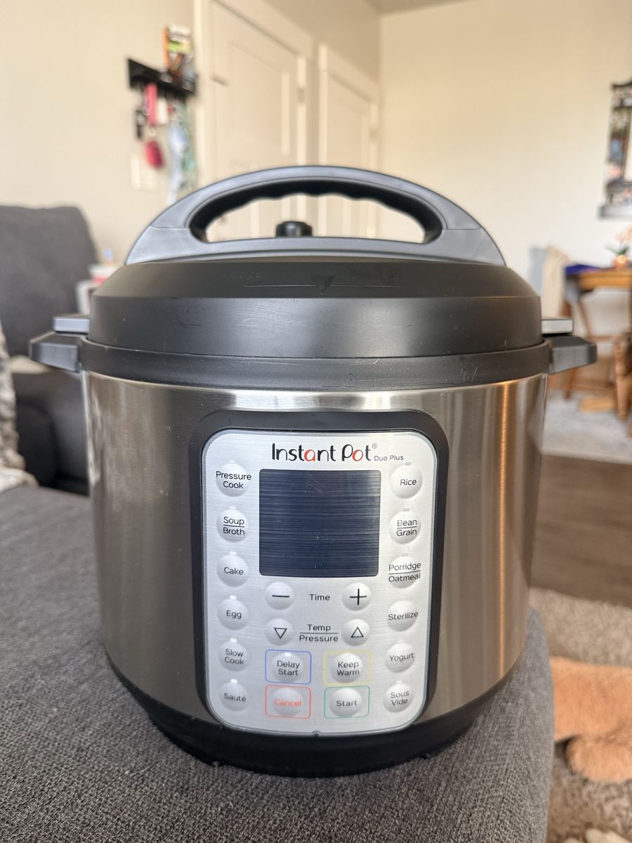 Instant Pot Duo Plus 6 Qt.