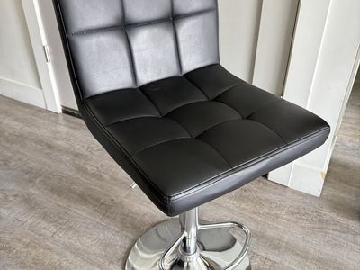Set of 4 Chairs