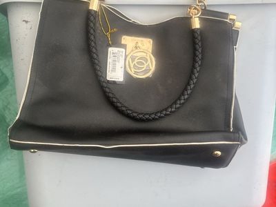 NWT Bebe Kate Shopper Black/White Tote Bag Purse Gold Hardware
