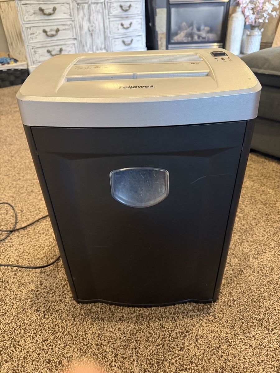 Paper shredder