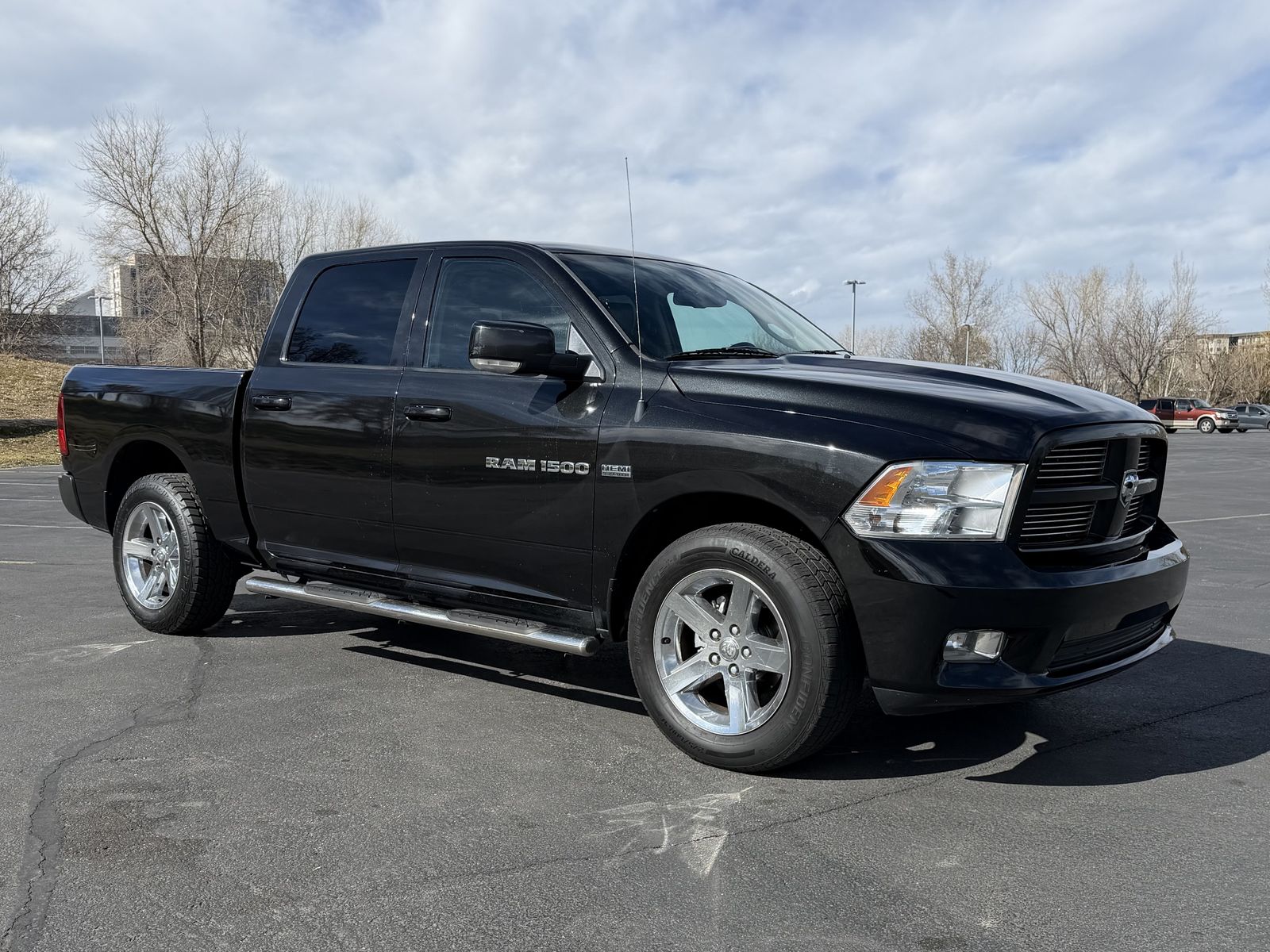 Main image 7