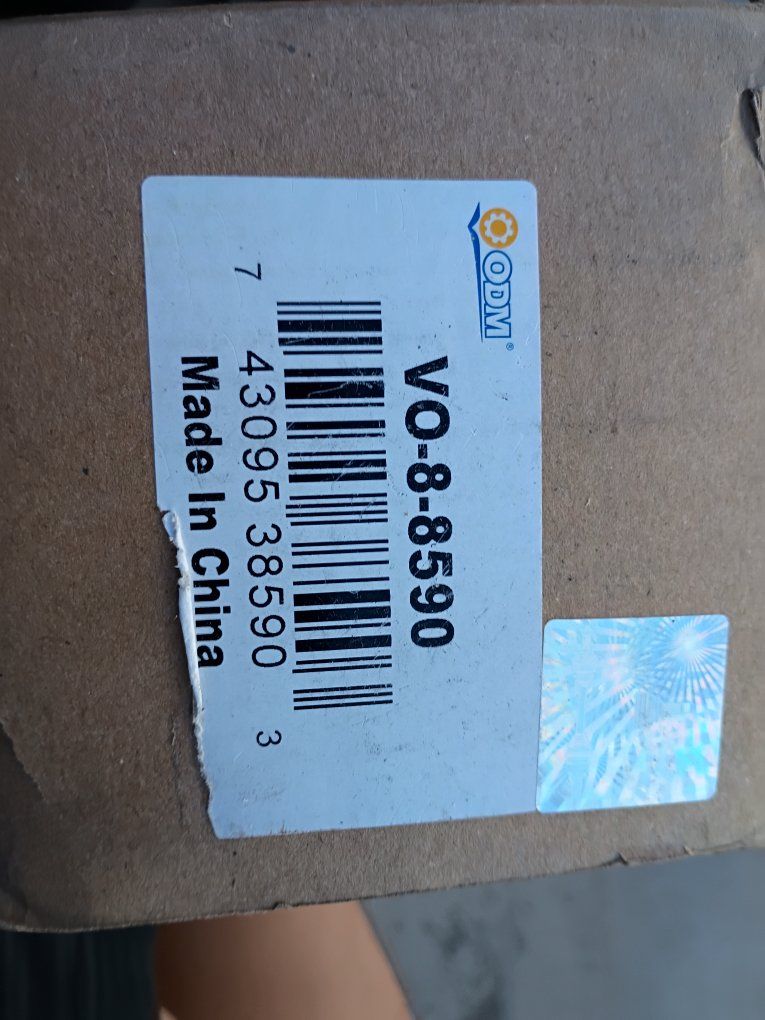 NEW CV Axle Shaft - Volvo S60 / V70 / XC70 (ODM VO-8-8590)
