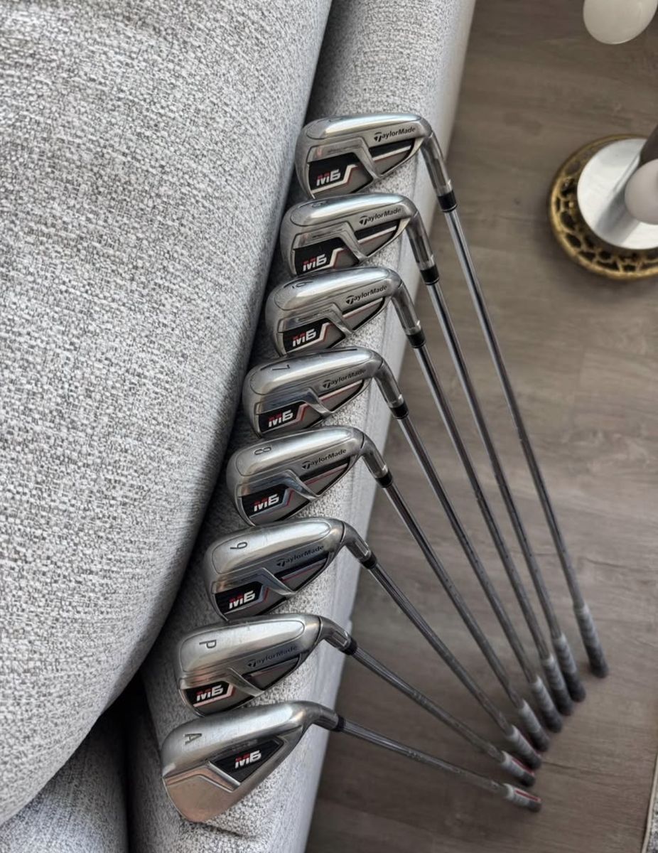 Men’s RH Taylormade M6 Full Iron Set (4-AW)