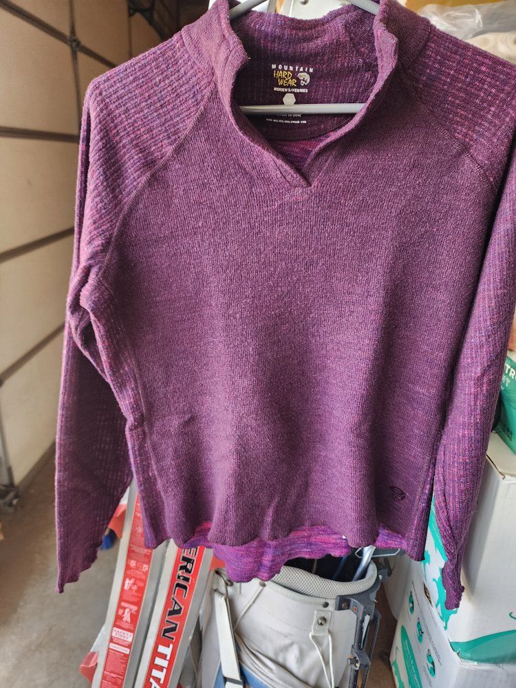 Mountain Hardwear Women's Purple Long Sleeve Top - Size S Wool Blend