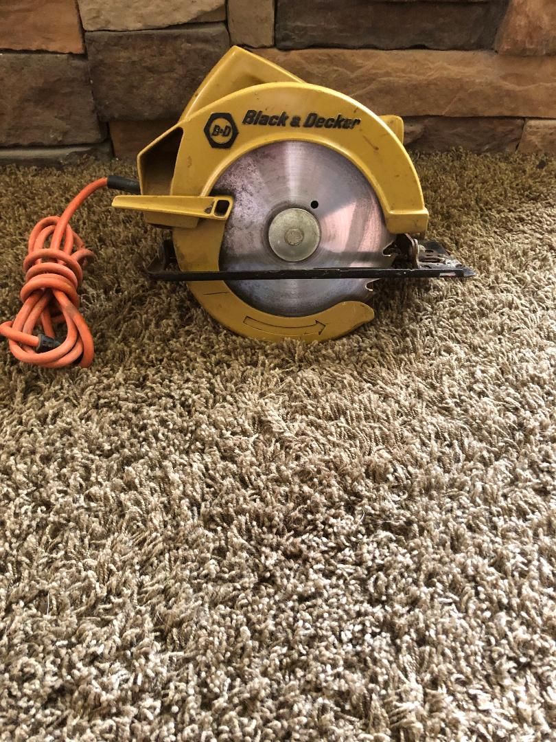 7 1/4" Black & Decker Circular Saw
