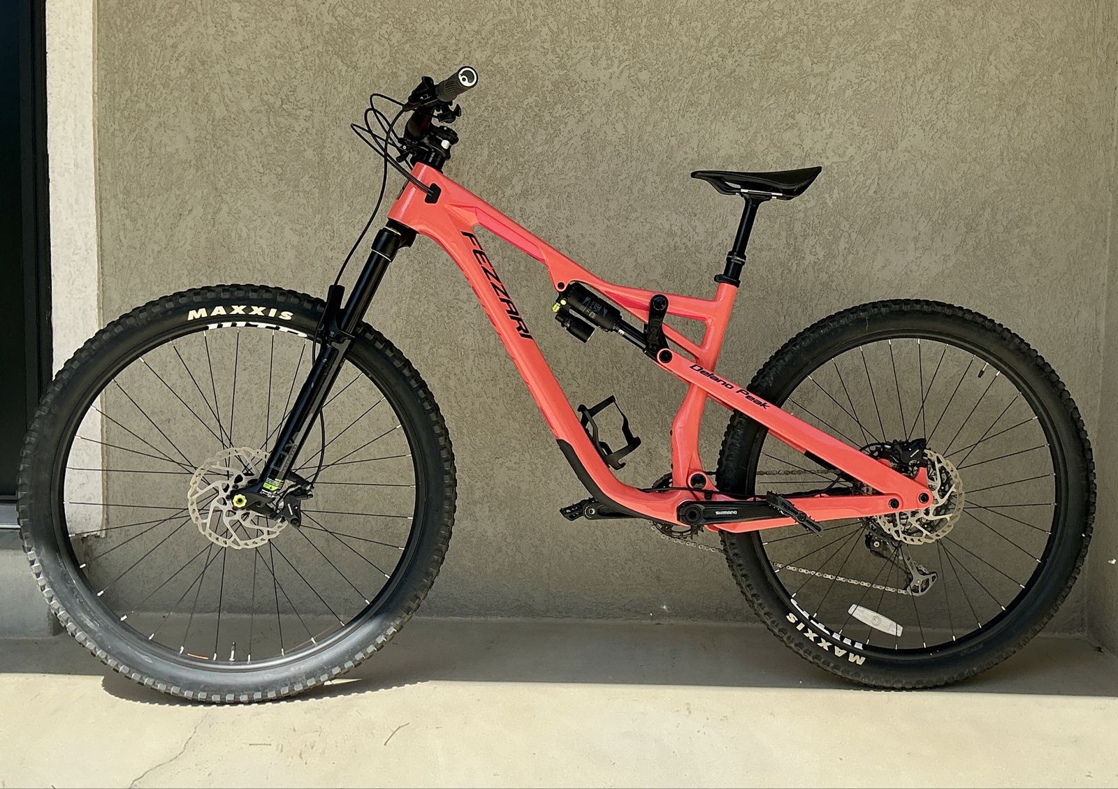 Fezzari Delano Peak - Like New!