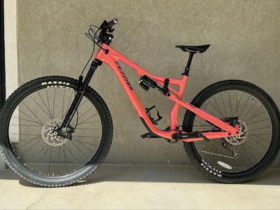 Fezzari Delano Peak - Like New!