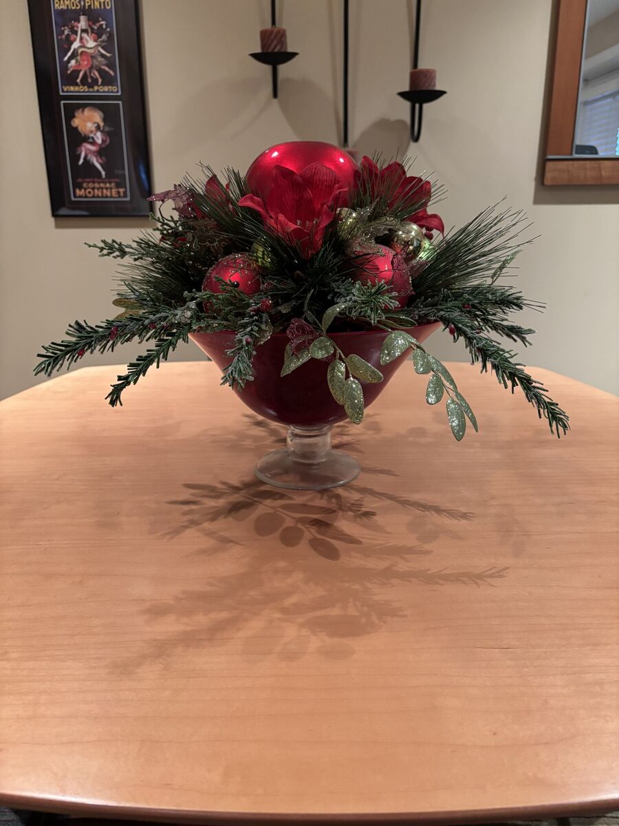 Holiday Table Centerpiece