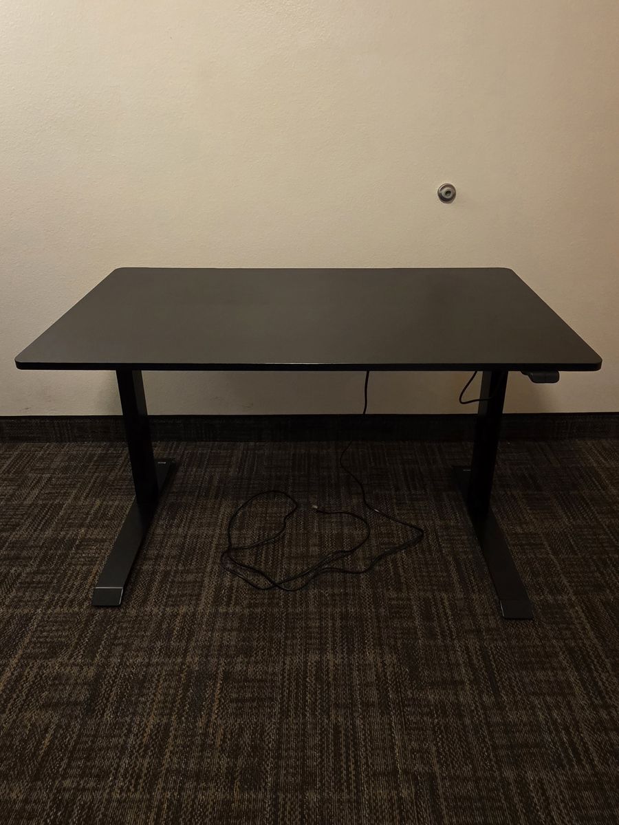 Insignia 47 inch Black Electric Standing Desk (Fully Assembled)