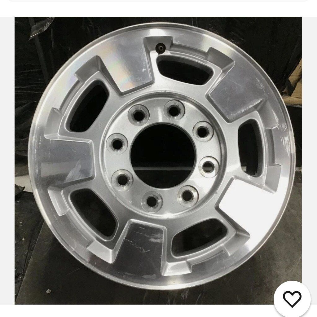 stock gmc/Chevrolet 17 inch rim brand new
