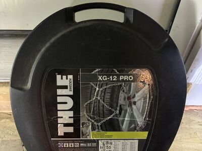 SNOW CHAINS (Thule XG-12 Pro Tire Chains)