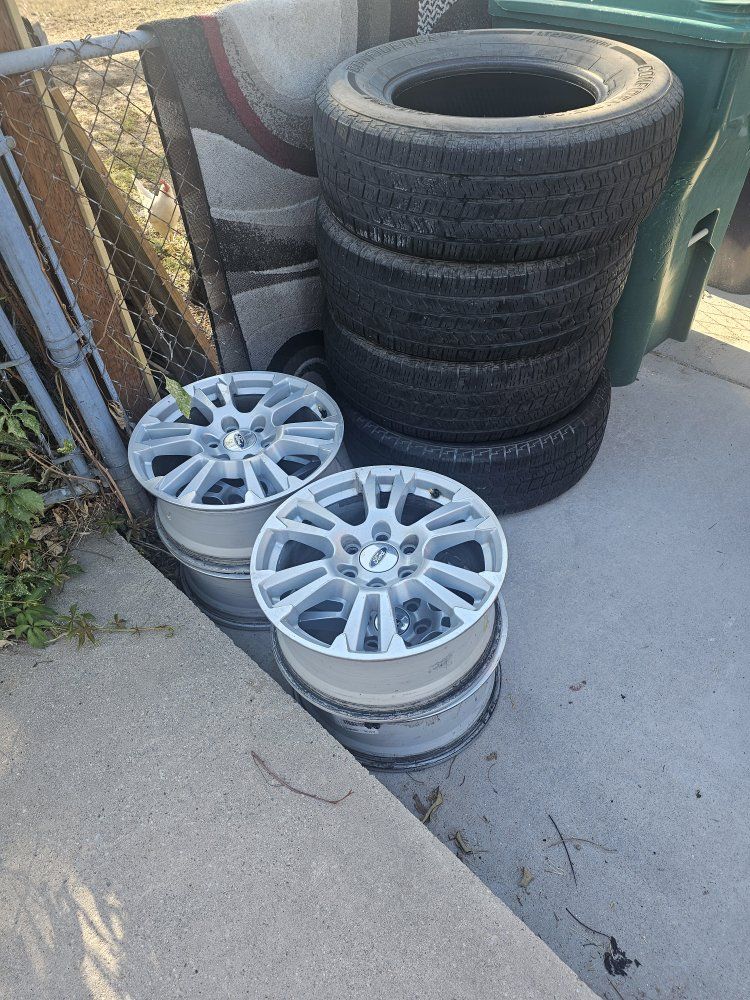 Set of 4 LT275/70R18 Used All-Season Truck Tires they have like a 60 of life left