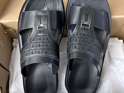BRAND NEW Men's Leather Sandals