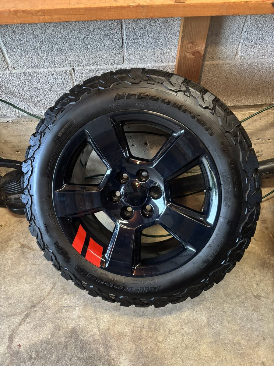 PRICE DROP 20" Silverado Redline wheels w/ BFG KO2 275/55/20