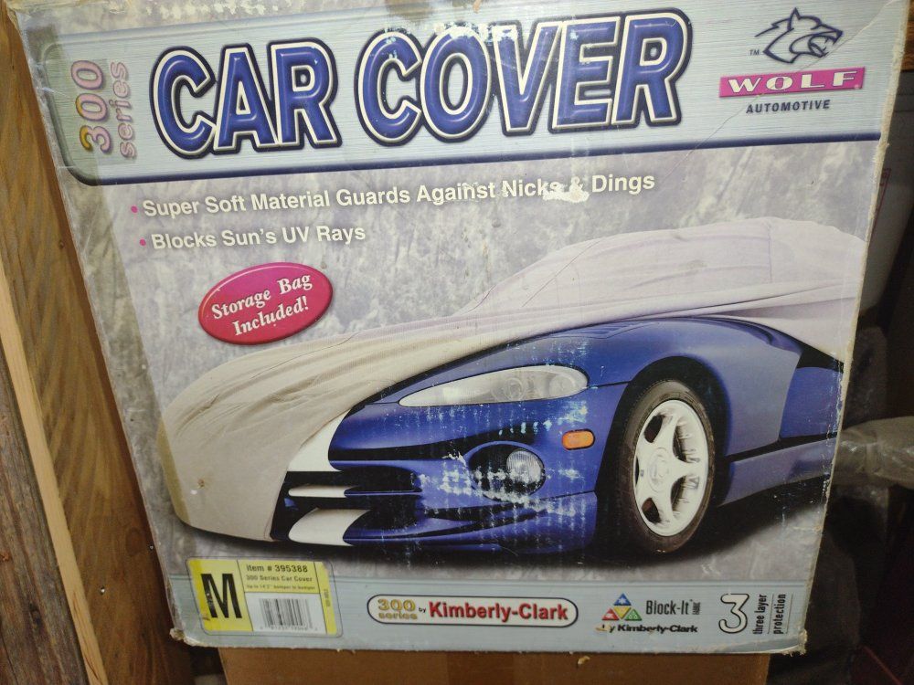 Wolf Car Cover - Medium 