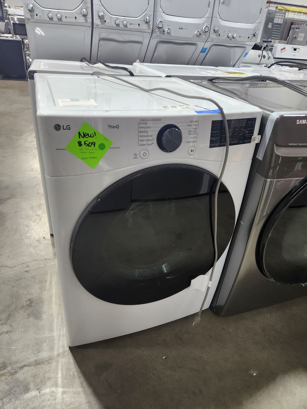 BEAUTIFUL BRAND NEW! LG THINQ FRONTLOAD GAS DRYER