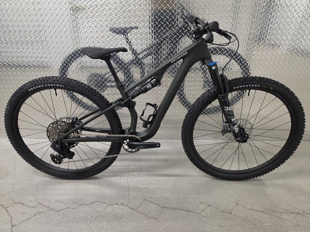 Epic 8 Evo XS comp carbon wireless