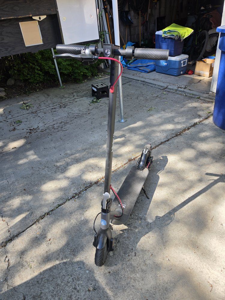 Electric scooter