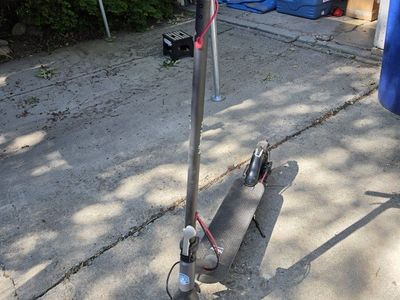 Electric scooter