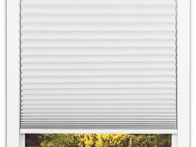 4 White Easy Lift Shades (Fits windows 31"- 48") ($20 each)