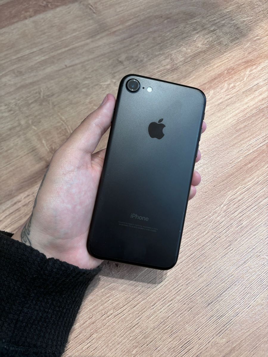 IPHONE 7 256GB - Unlocked