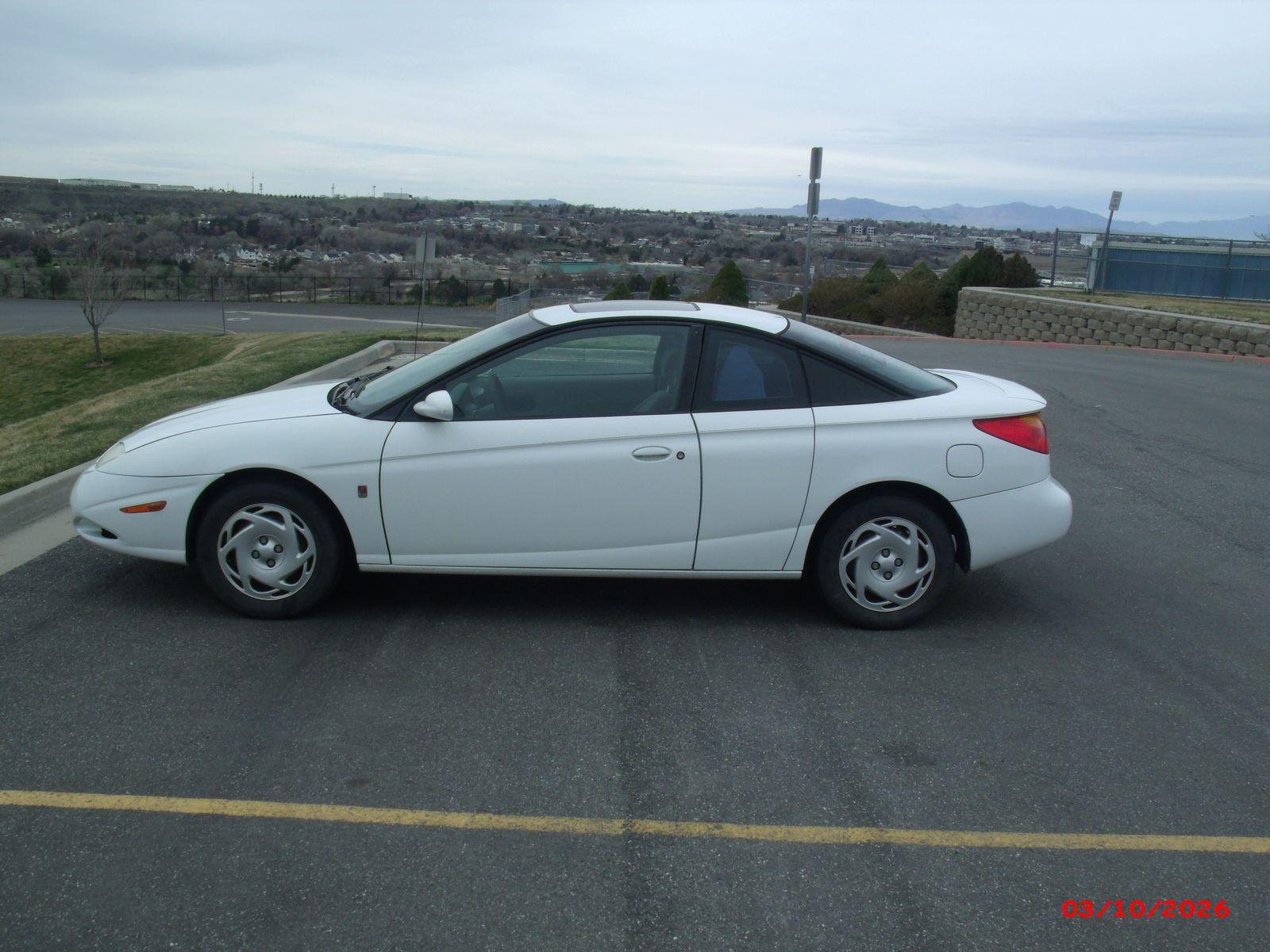 2001 SATURN S SC2