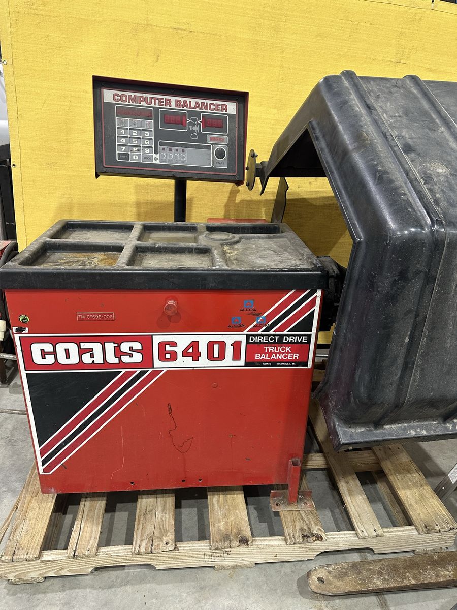 Coats 6401 Heavy Duty Wheel and Tire Balancer