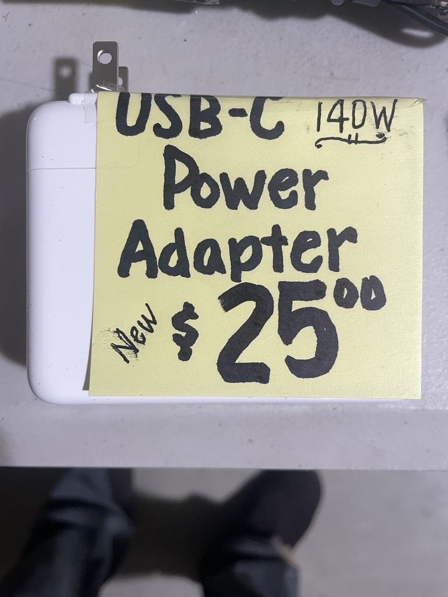Apple USB‑C 140W Power Adapter – Fast Charge