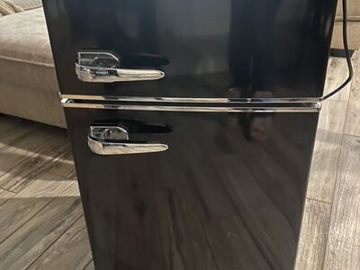 Frigidaire Mini Fridge & Freezer