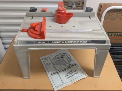 Hirsh router and saber saw table w/manual