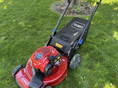 Toro SmartStow FWD 21" Lawn Mower