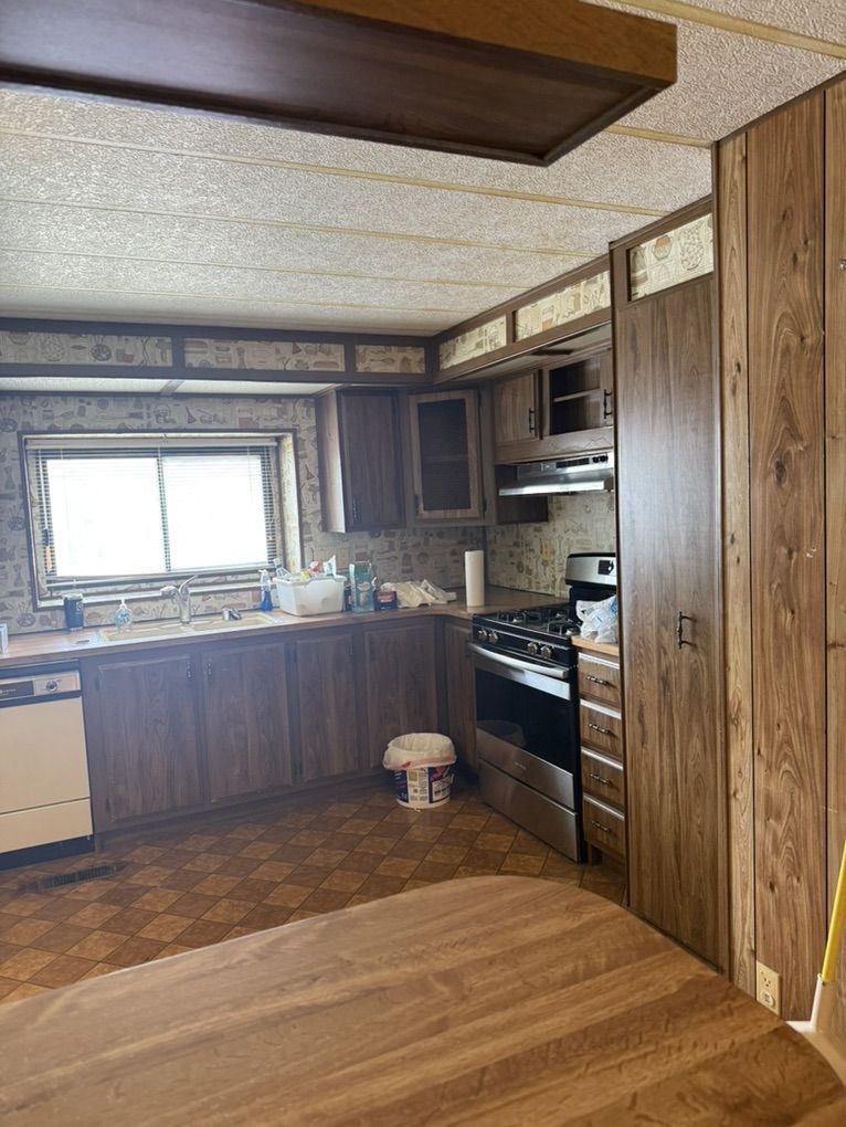 Main image 6