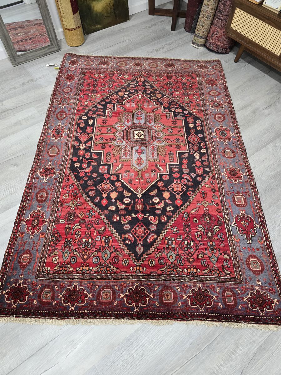 Handmade Wool Rug, Persian Bijar, Size 6'7" x 4'6"