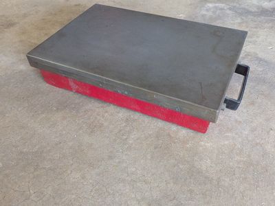 Cast iron surface plate