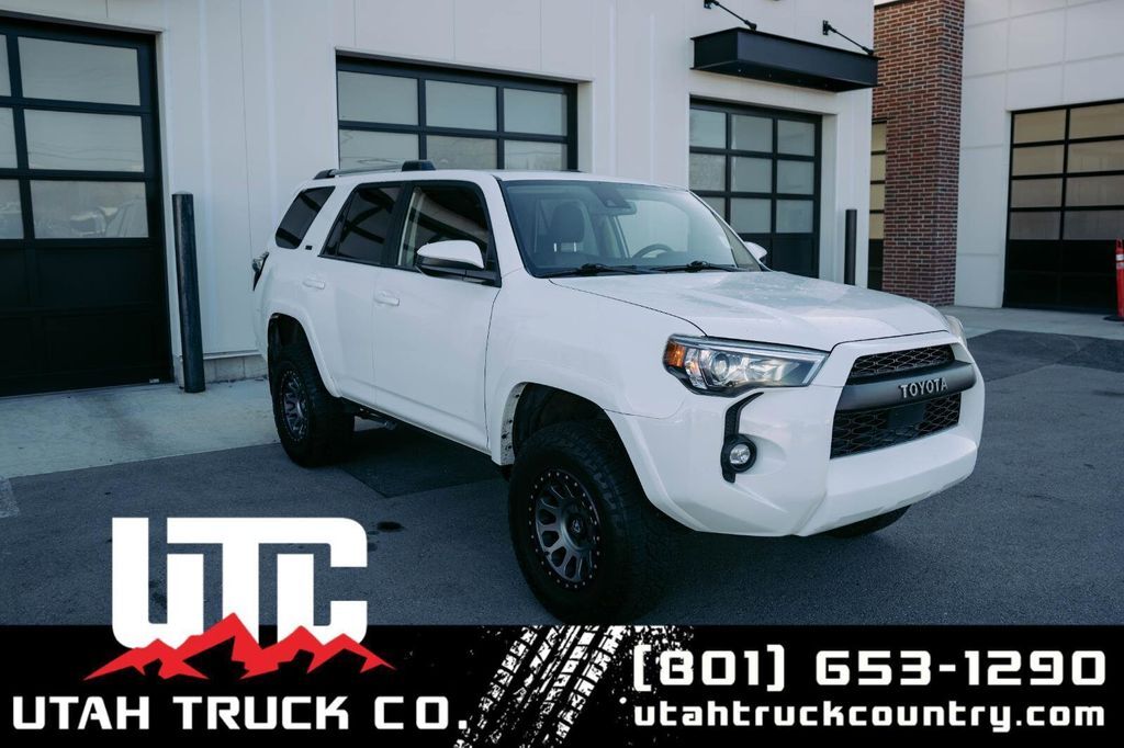 2021 Toyota 4Runner SR5