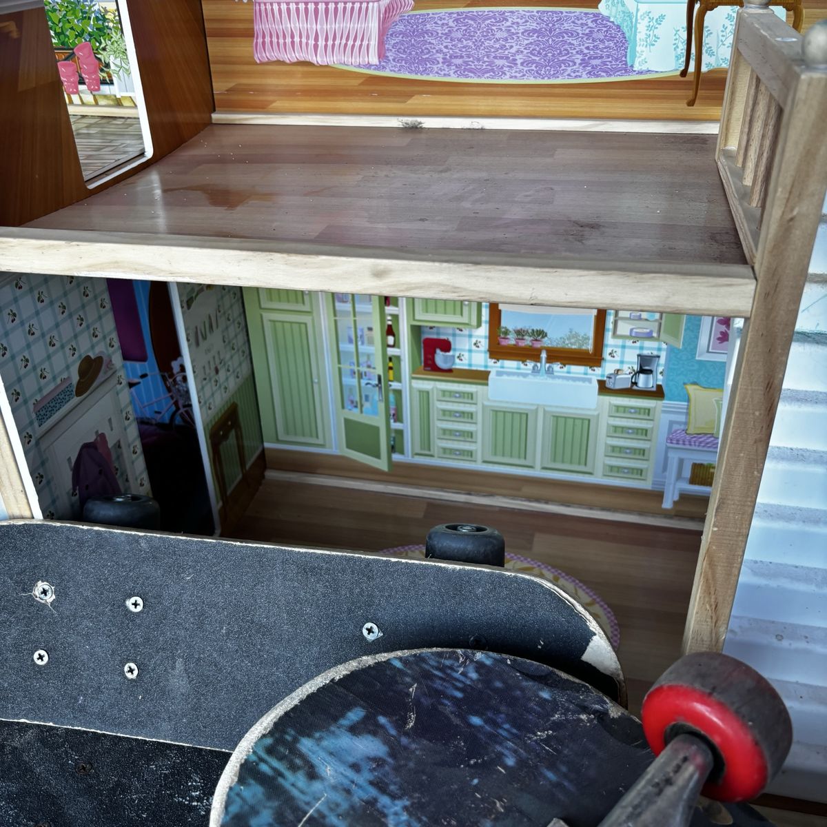 Main image 3
