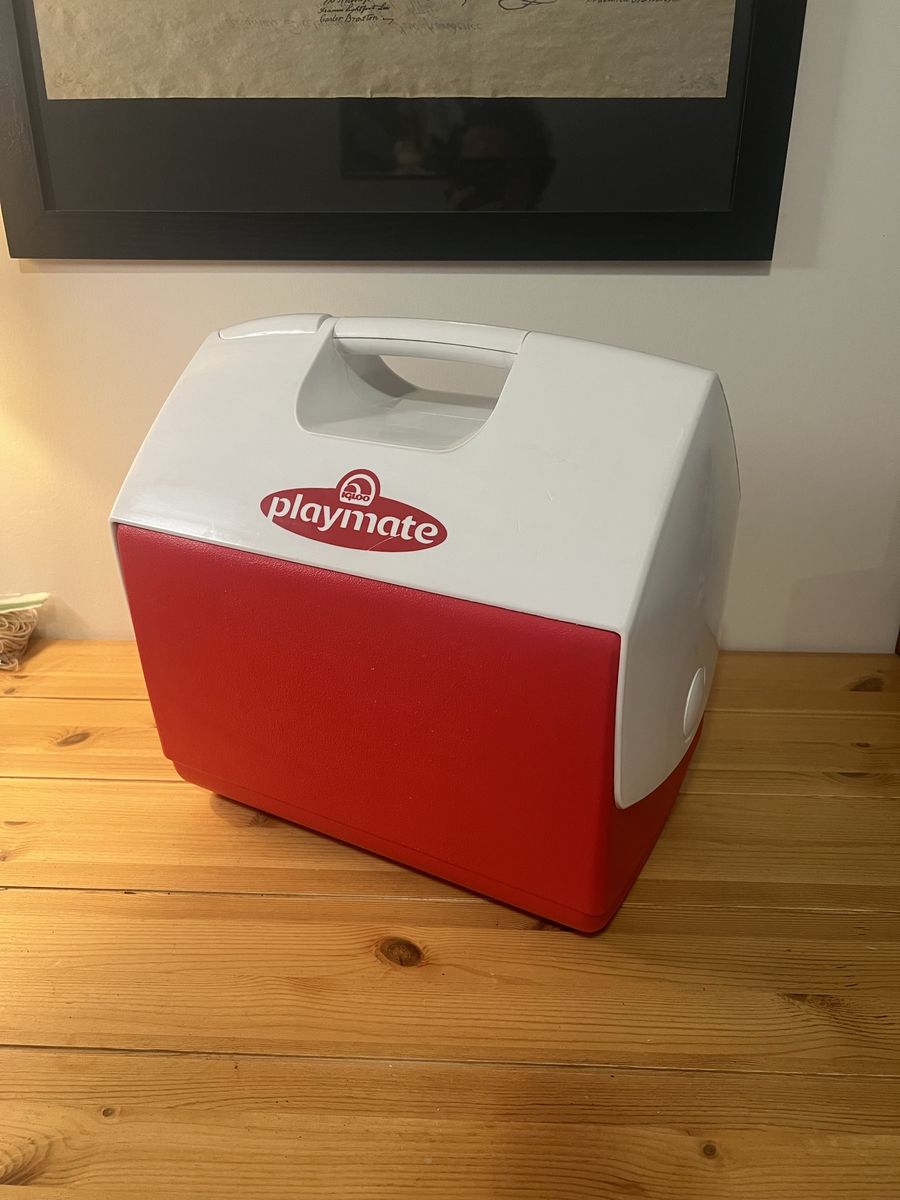 Like new Igloo Cooler