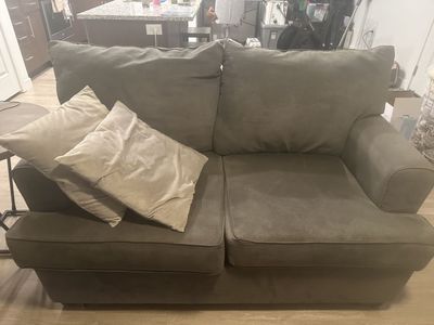 Gray Love seat