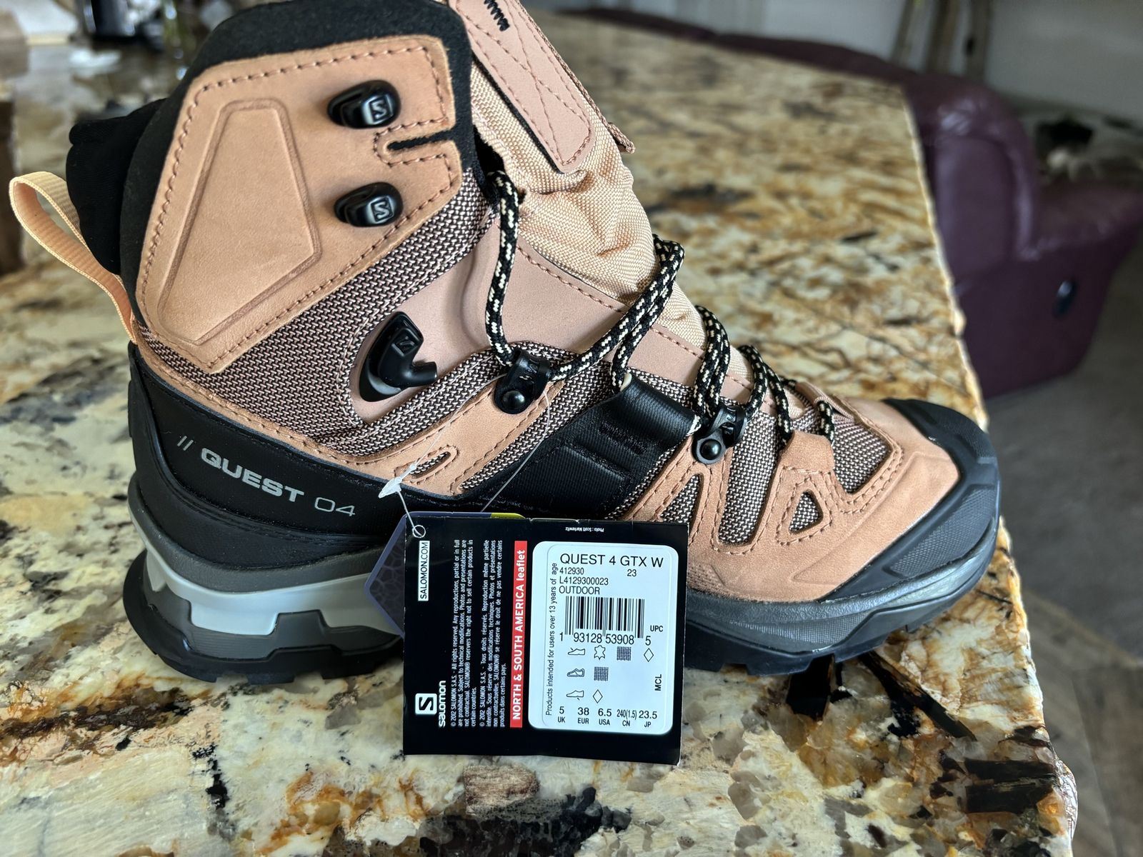 Women’s Hiking Boot